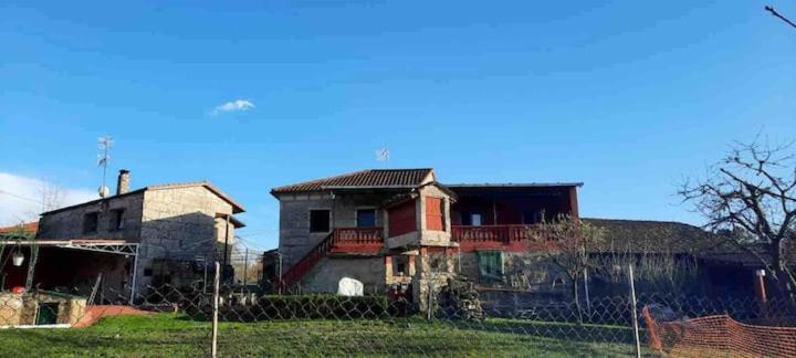 Alojamiento Entero Con Piscina Y Jardin. Orense Kültér fotó