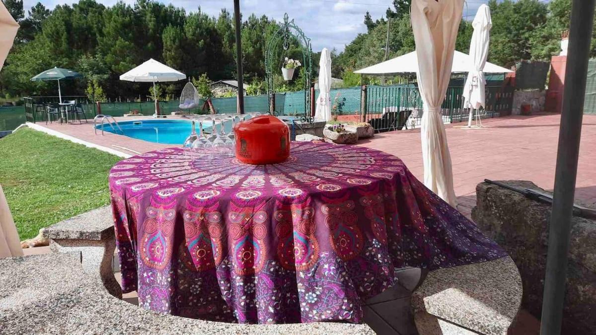 Alojamiento Entero Con Piscina Y Jardin. Orense Kültér fotó