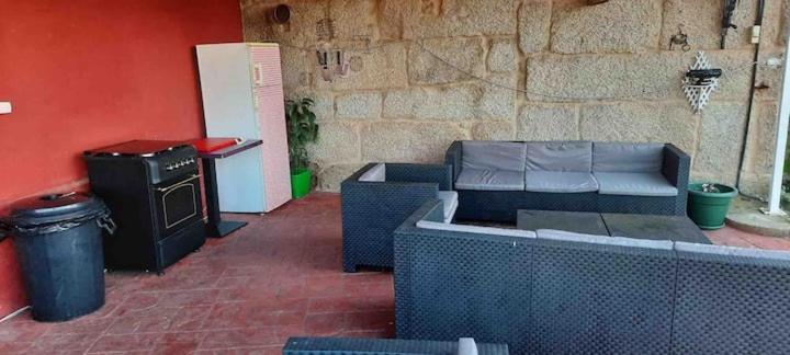 Alojamiento Entero Con Piscina Y Jardin. Orense Kültér fotó