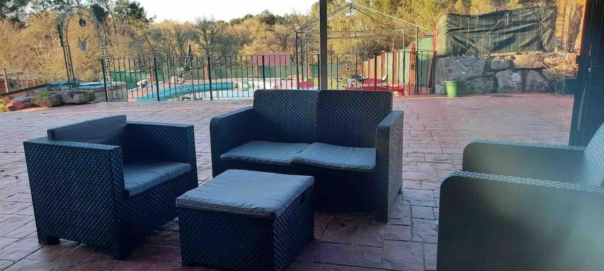 Alojamiento Entero Con Piscina Y Jardin. Orense Kültér fotó