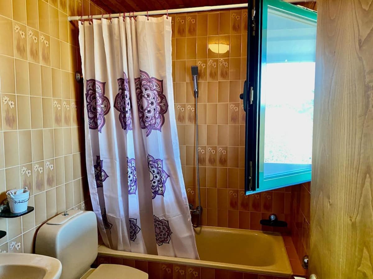 Alojamiento Entero Con Piscina Y Jardin. Orense Kültér fotó
