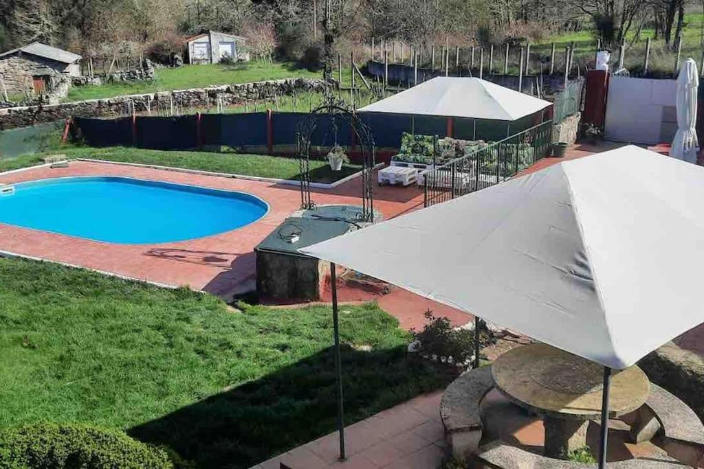 Alojamiento Entero Con Piscina Y Jardin. Orense Kültér fotó