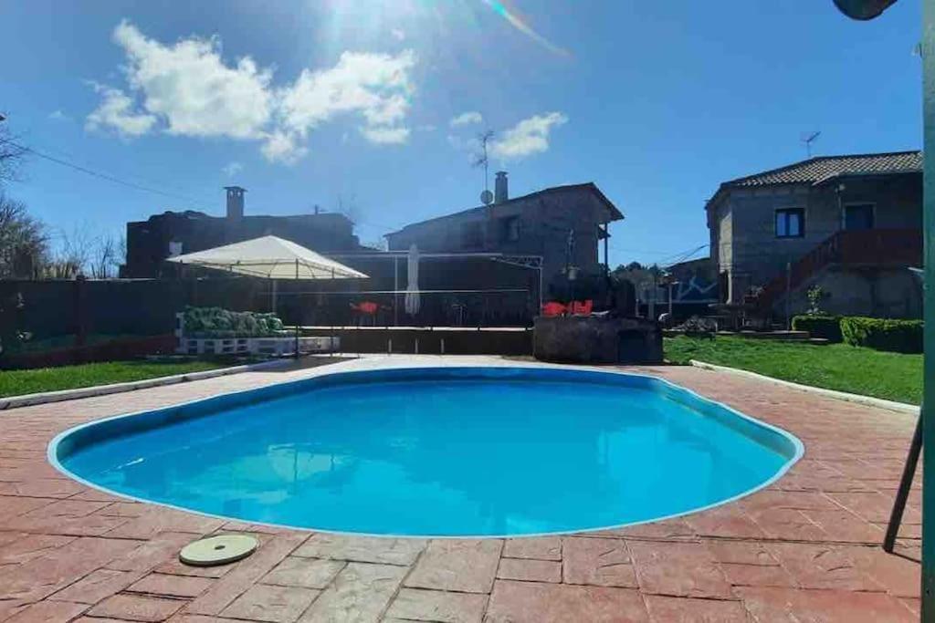 Alojamiento Entero Con Piscina Y Jardin. Orense Kültér fotó