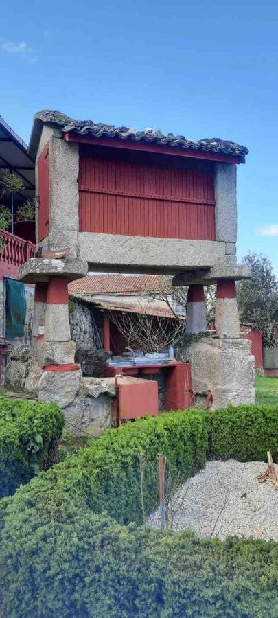 Alojamiento Entero Con Piscina Y Jardin. Orense Kültér fotó