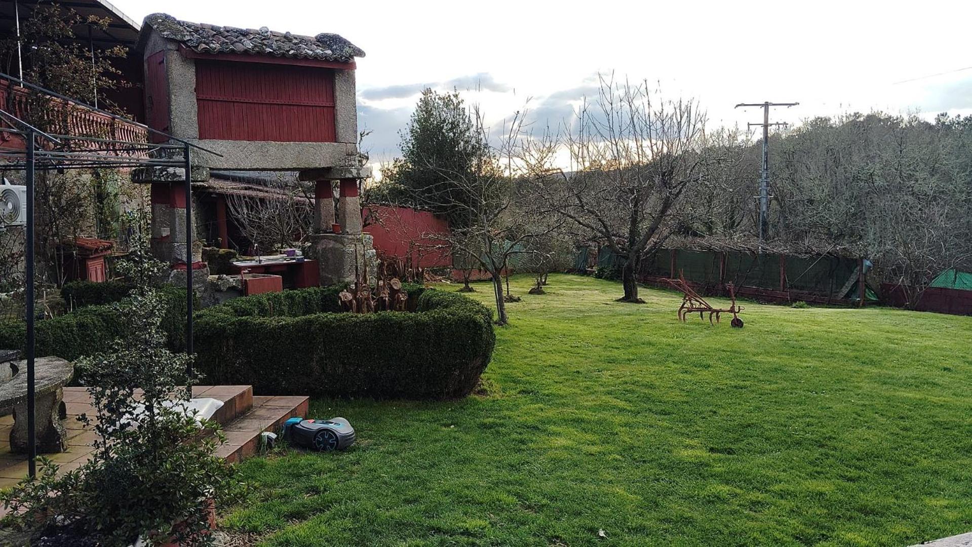 Alojamiento Entero Con Piscina Y Jardin. Orense Kültér fotó