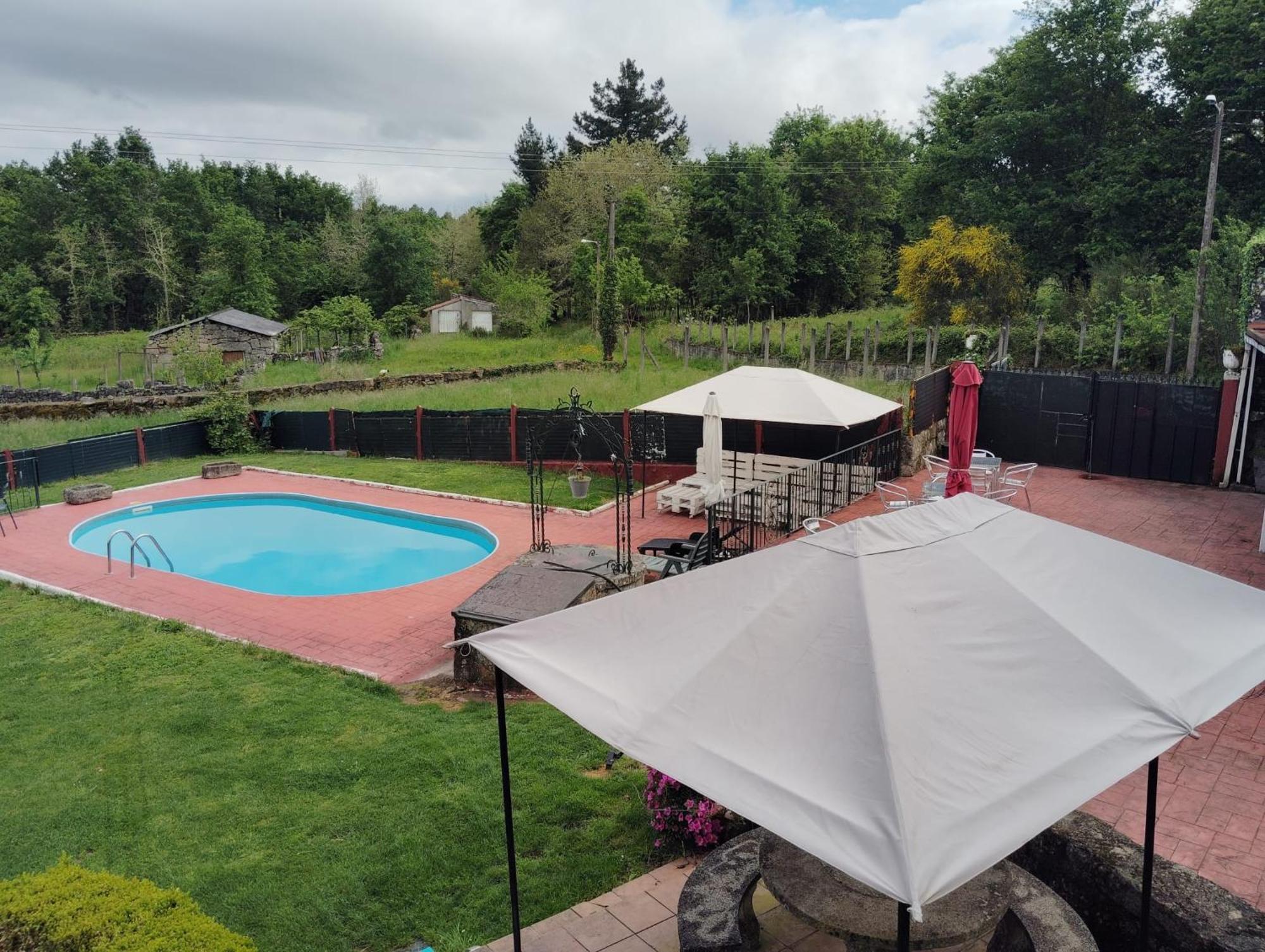 Alojamiento Entero Con Piscina Y Jardin. Orense Kültér fotó